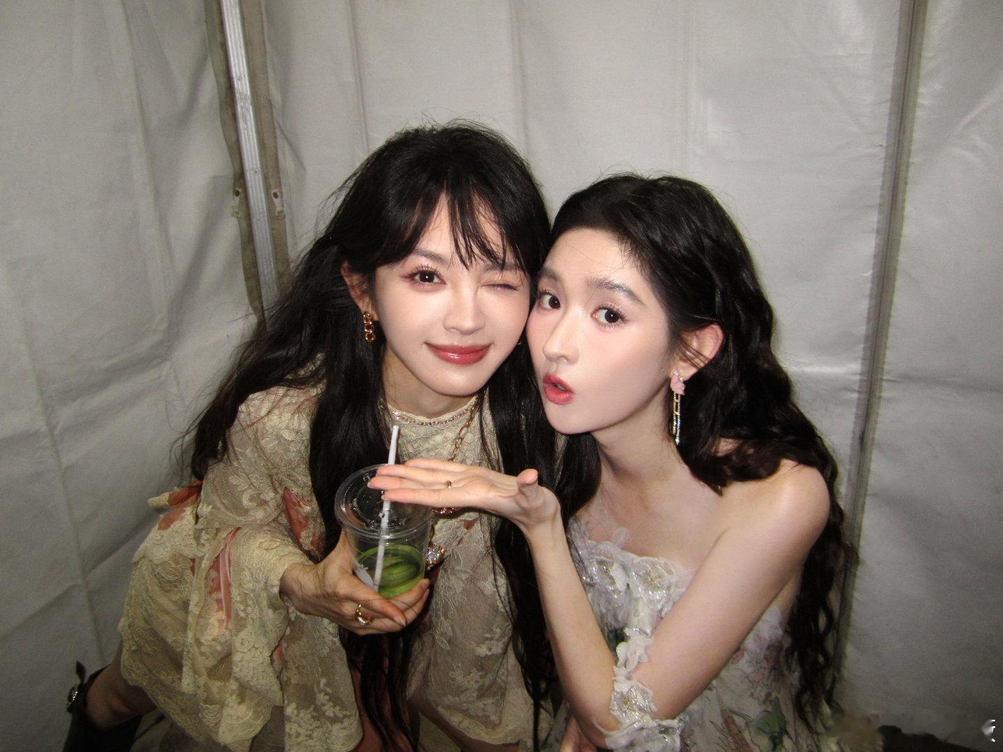 原来我是All薇小田田曦薇好美好美​​​