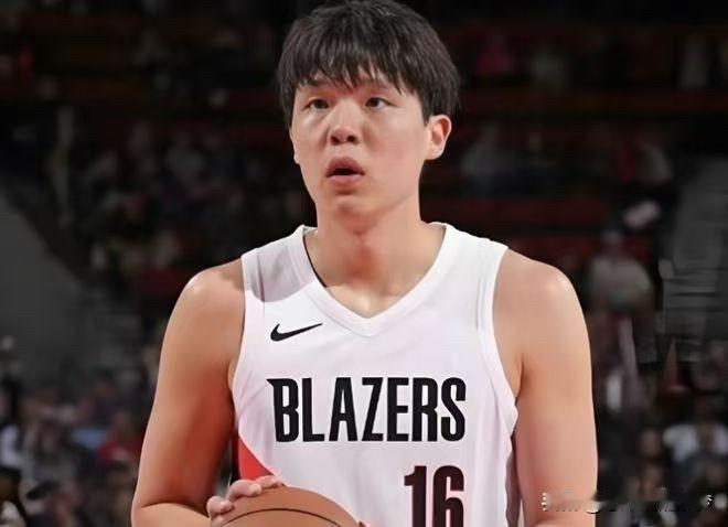 为什么打不过马刺的开拓者，偏偏就不给杨瀚森上场机会呢？原因很简单。NBA季后赛