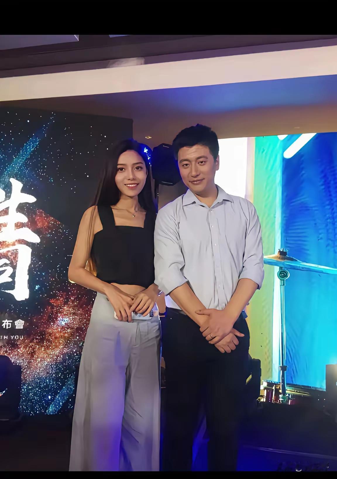 张雪峰曾表示他确实有机会成为签约艺人，他上过综艺节目，那时接触了不少娱乐圈明星