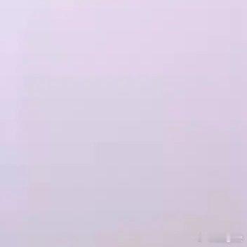 卢昱晓回应跪下和粉丝合照卢昱晓跪下跟粉丝合影这事太圈粉了！一段路透视频里，活动现