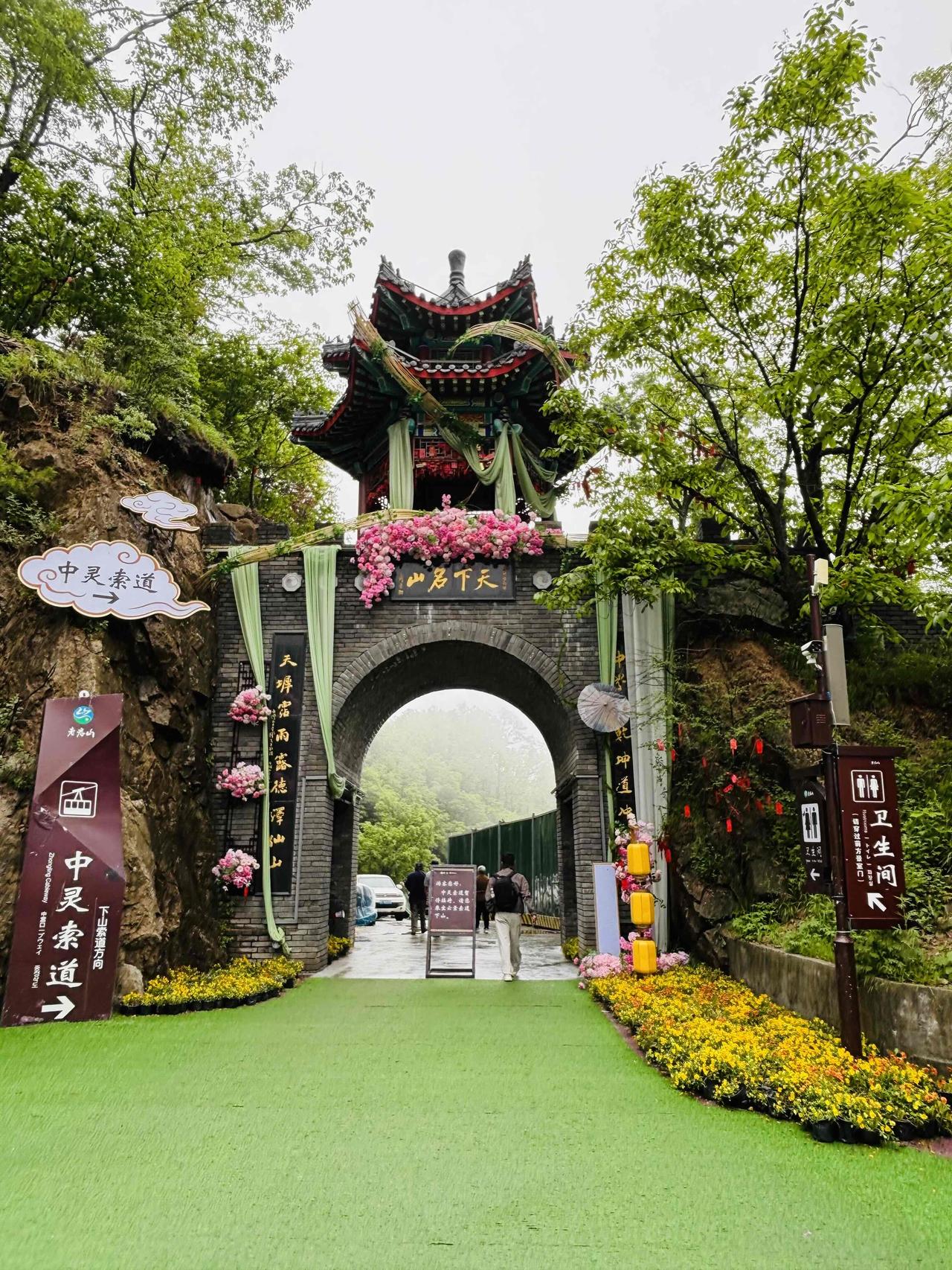 穷人富人是注定的吗？不是注定的，但出身会拉开起点，认知和选择才决定最终走向。