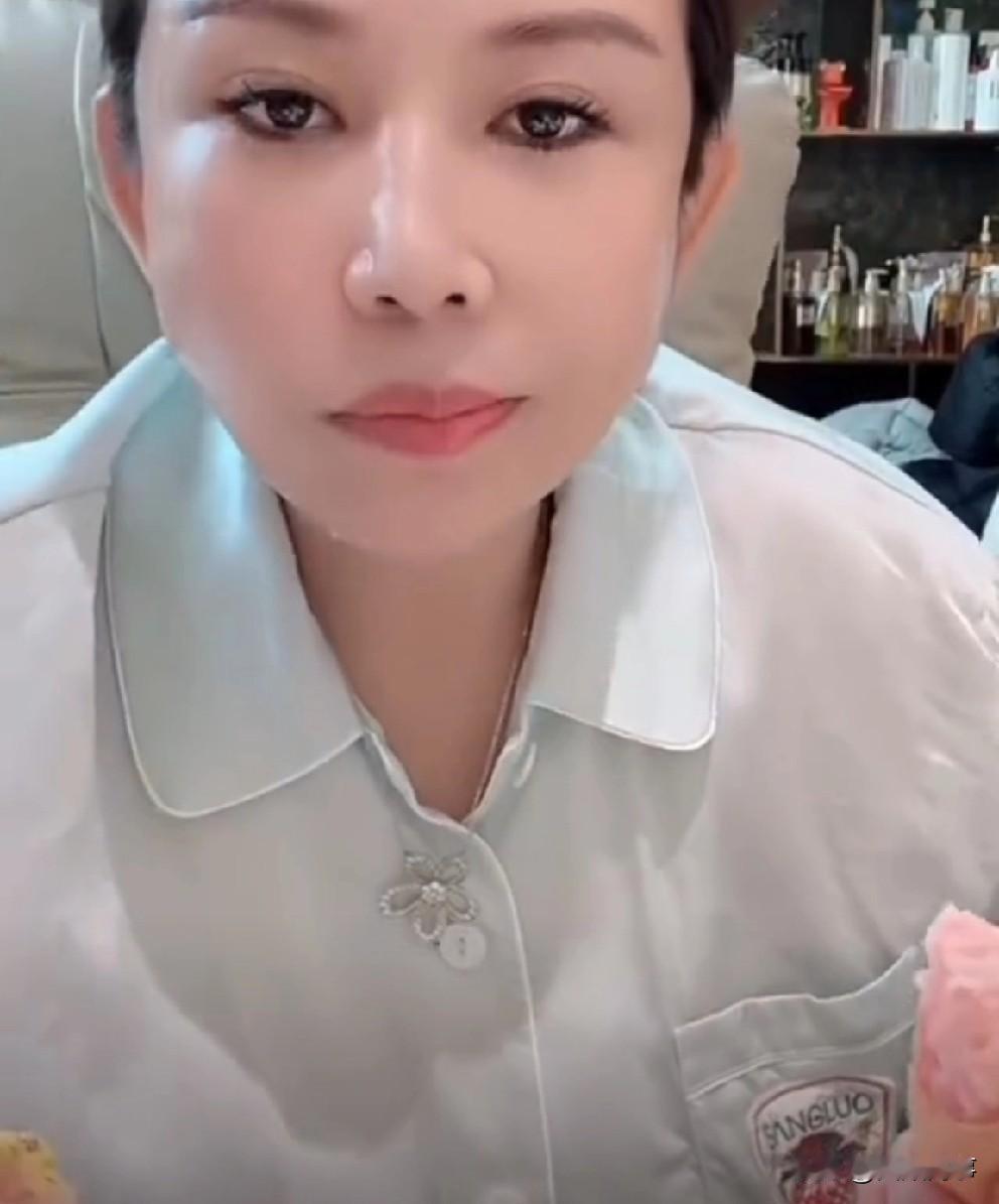 二驴明年回归？驴姐准备明年搬杭州，跟二驴一起播大号！每天去我