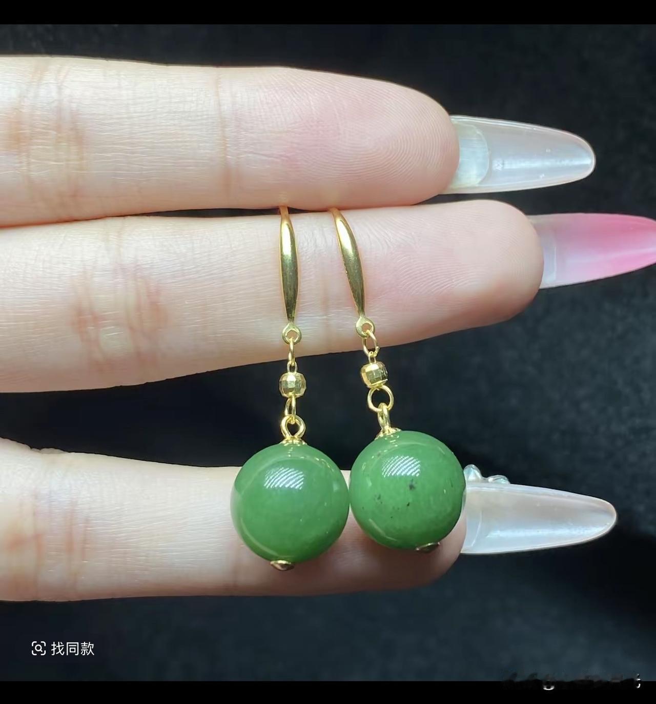 一直不爱逛街上班时买衣服就一二个品牌看上了就买，买了就走现在更不喜欢逛街