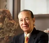 四妻共侍一夫仅开胃菜，何超琼曝家族猛料，难怪至今不敢再婚生子。赌王家族的故事，总是精彩绝伦。真正需要