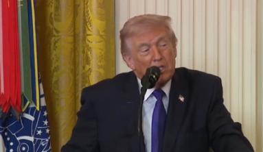 伊朗再传出捷报，他们在迪拜袭击了一支美国军队，已经造成了四十人死亡。 要知道