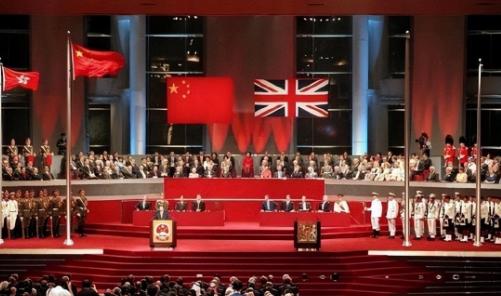 为什么说和平统一已无可能？一个数字让人心里发沉。去年，有将近五百万台湾人往返大