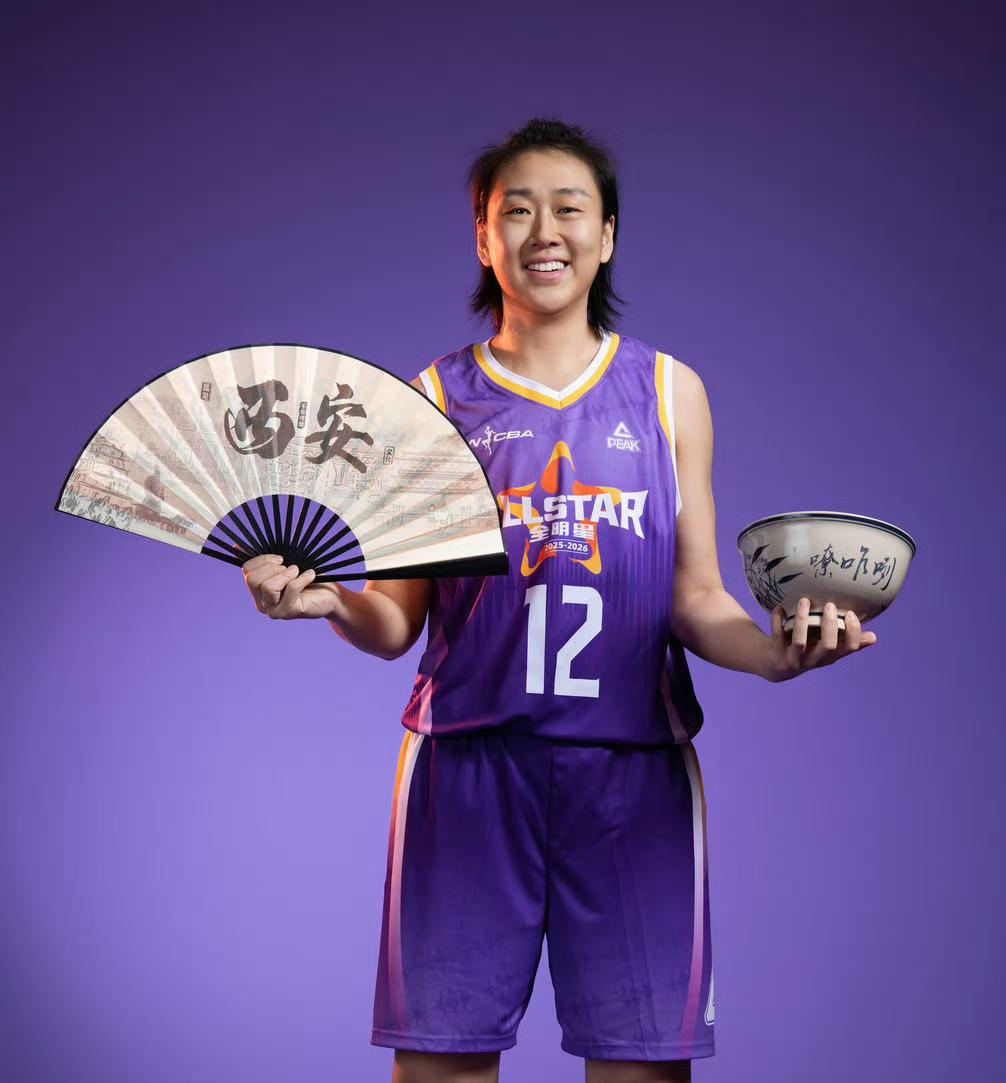 今晚WCBA全明星球员里谁入选次数最多？答案：即四川女篮的老将兼队长高颂，她