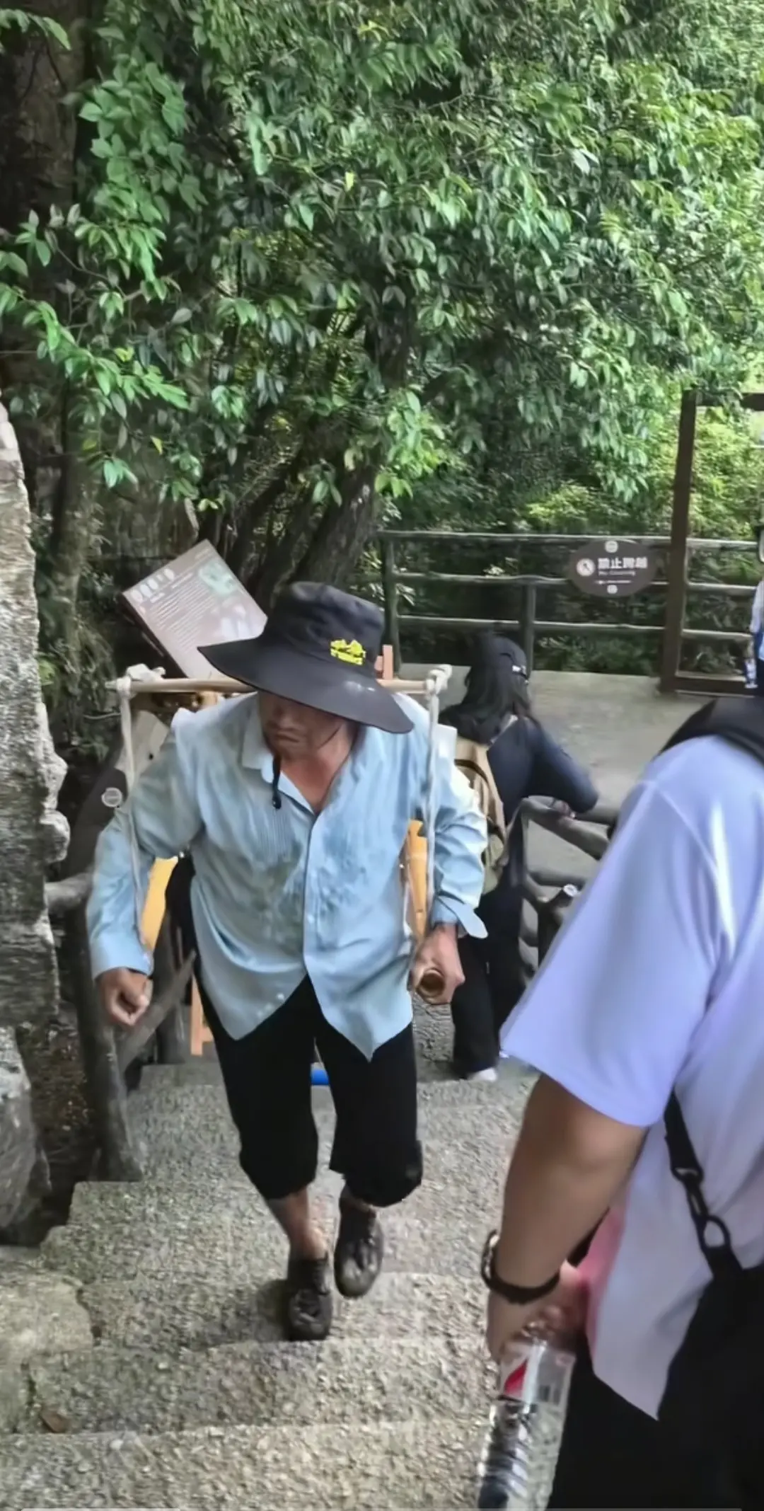 这不知有多少游人羡慕！