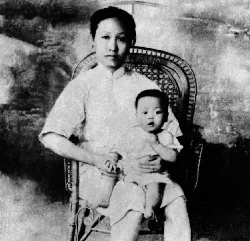 1982年，赵一曼之子陈掖贤自缢离世。他生前拒绝领取母亲的烈士抚恤金，临终叮嘱