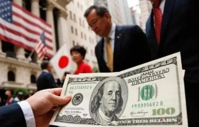 美联储现在巴不得中国能早点抛售美债?为啥他们一直不降息,因为他们很清楚,中国迟早