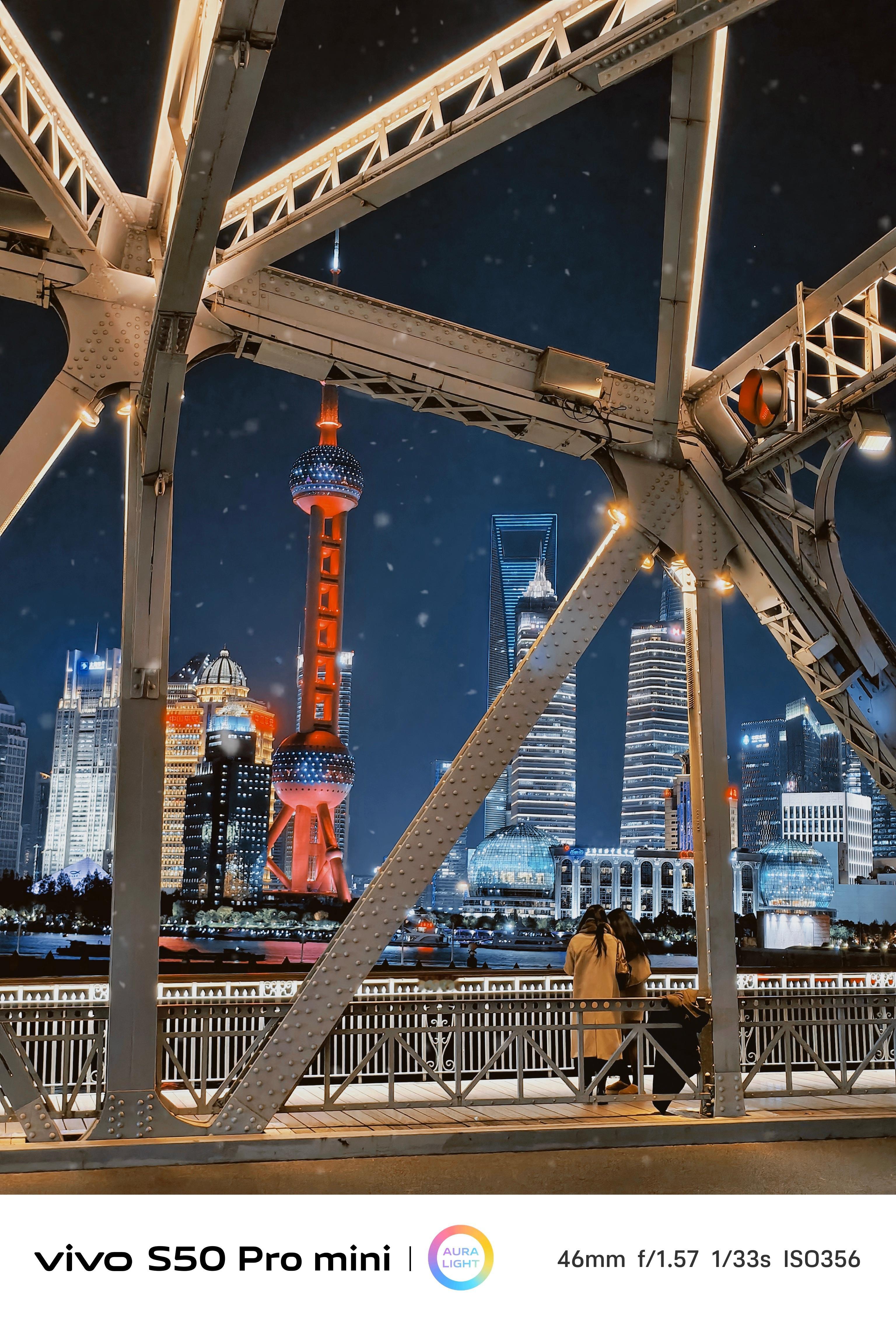 vivoS50Promini这一代把实况照片又玩出了新的花样，这个冬日雪花