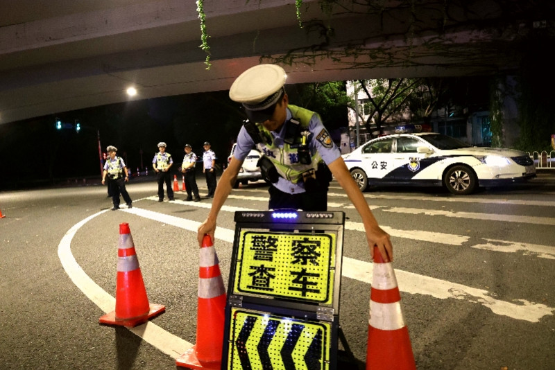 #广州警方抓获40名在逃人员#【广州警方开展净化社会面系列警务行动！抓获40名