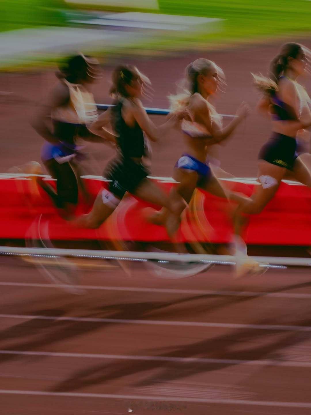 800米1:58:82800米田径精英运动员跑步