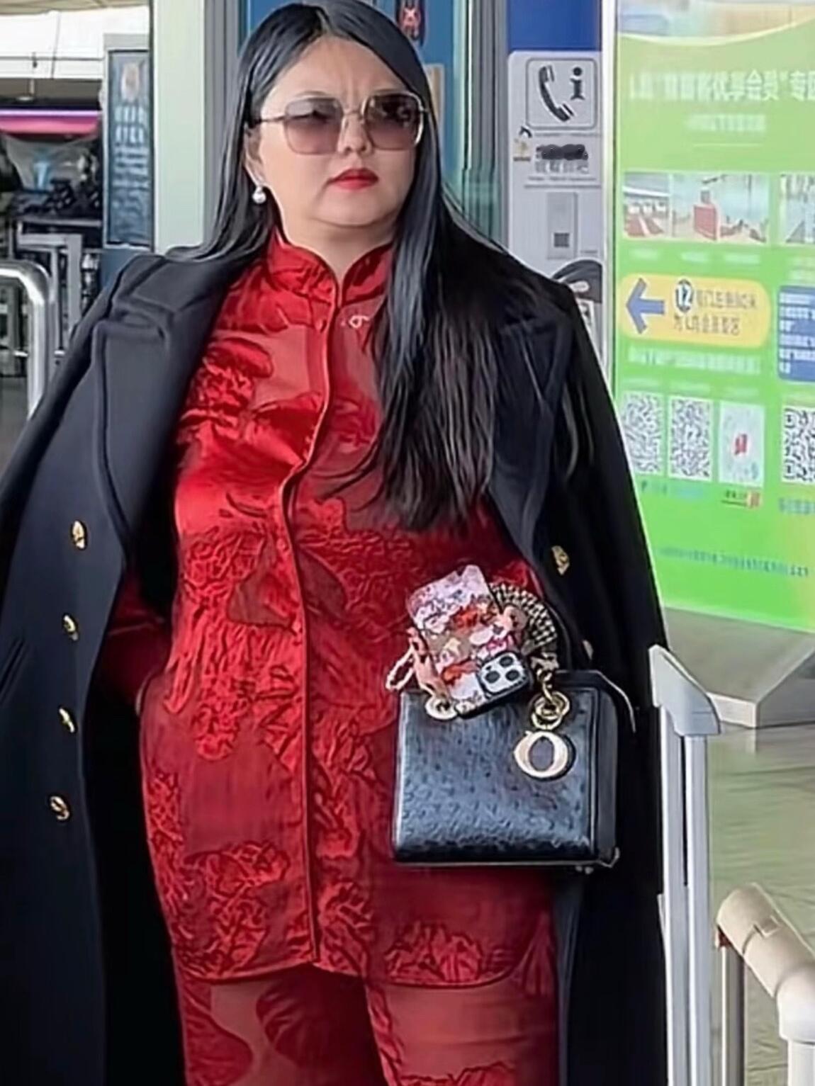 只看图以为是另外一个人​​​