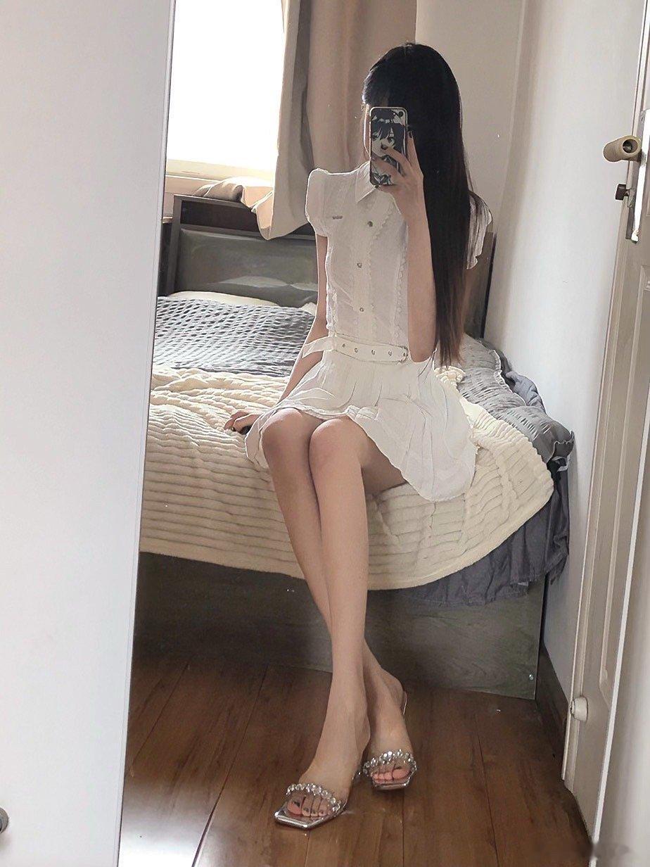 我不是故意不理你的你讲话太可爱了我需要冷静​​​