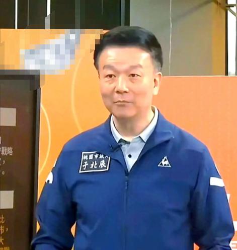 台湾退役军官于北辰曾叫嚣“台军导弹炸三峡大坝”！台湾网红实地参观后直言：死心吧