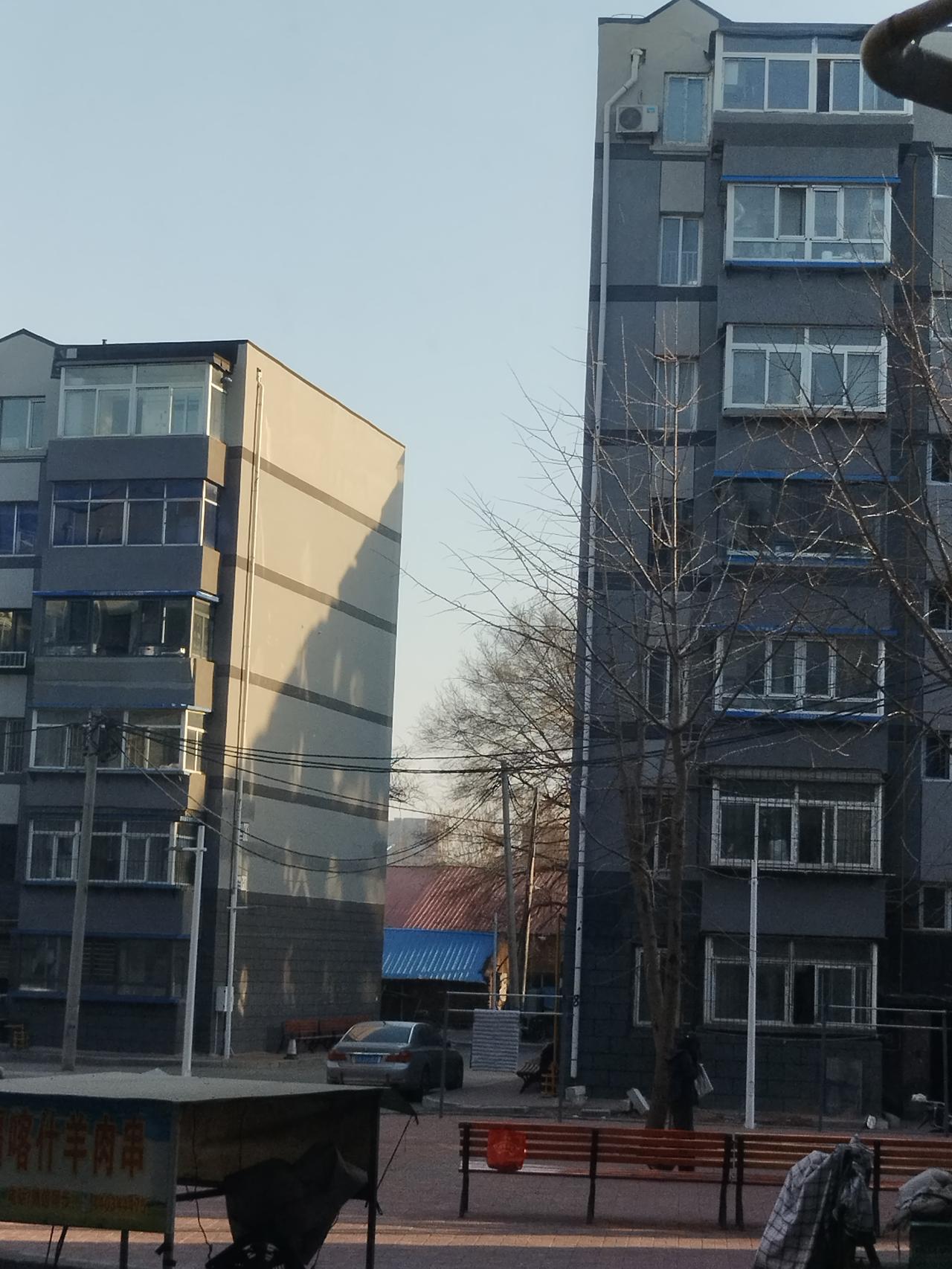 想当初动迁后分房儿，我要了一个1楼。许多人都说我没眼光，为啥不要3楼，4楼，