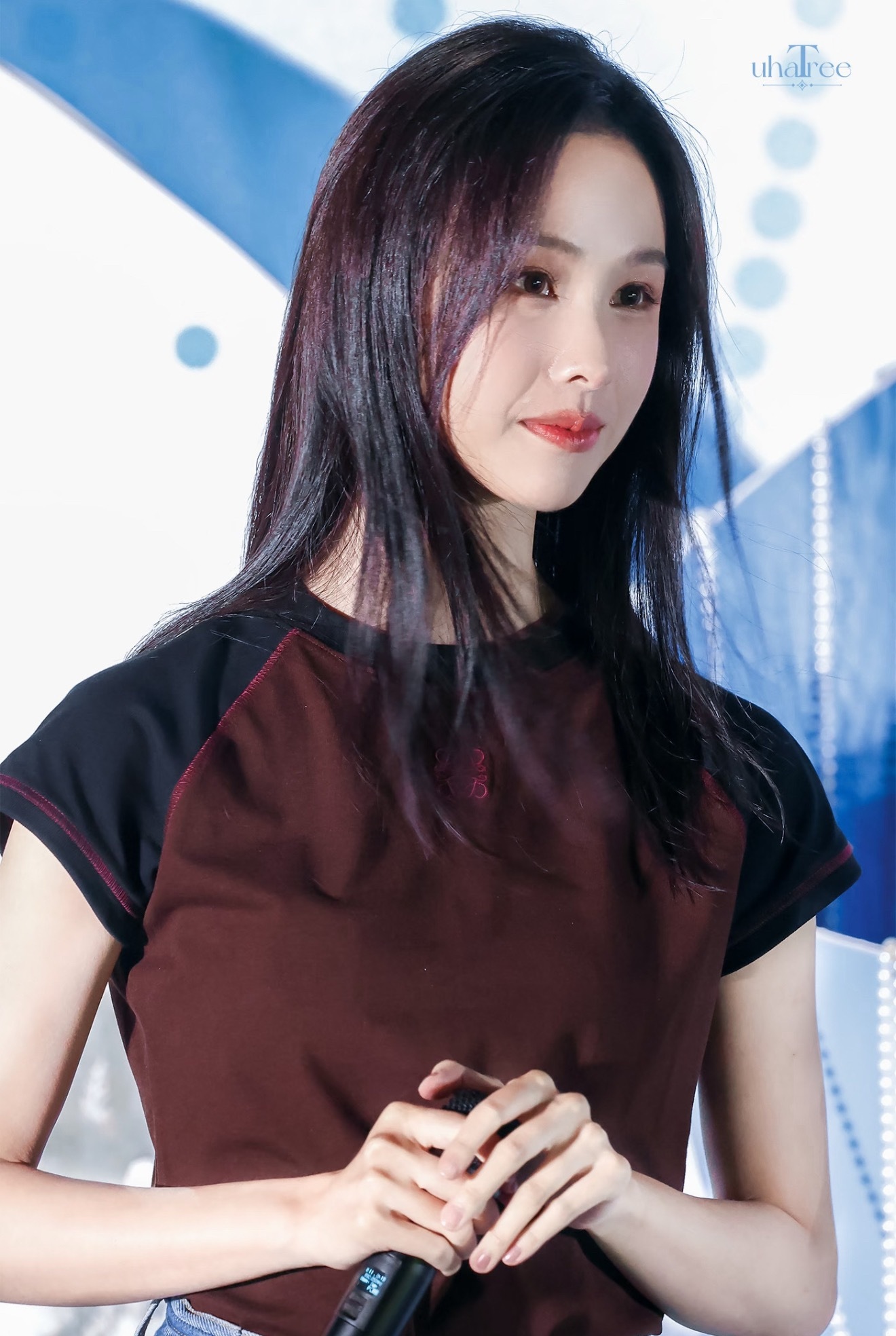 大饱眼福了，陈都灵也是站姐团建热门选手哈哈哈太养眼了