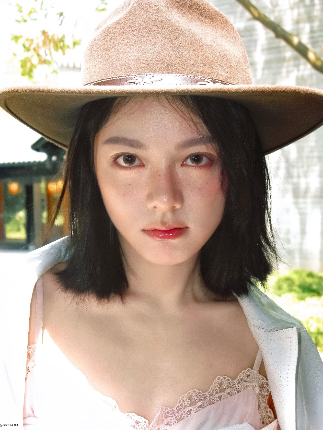 “我希望成为一个演什么像什么的演员吧”