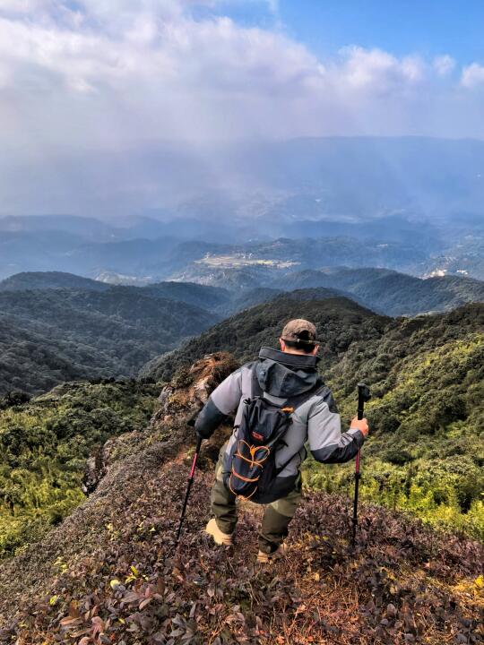 5小时挑战高黎贡山16公里窜龙线