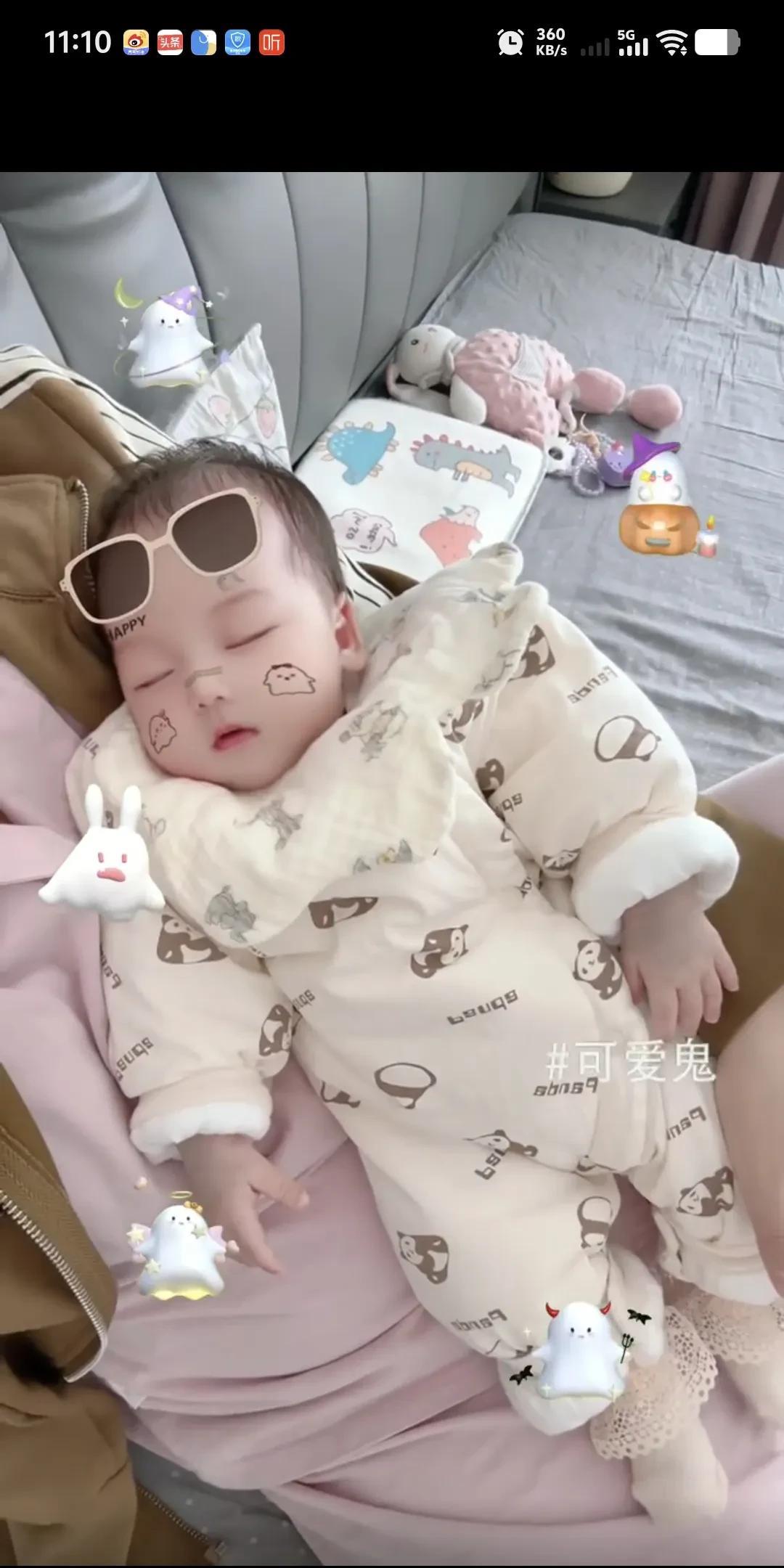 我都有点不好意思说，怎么还会有这么任性的妈妈呢？刚刚，我和大姐视频，大姐正在喂