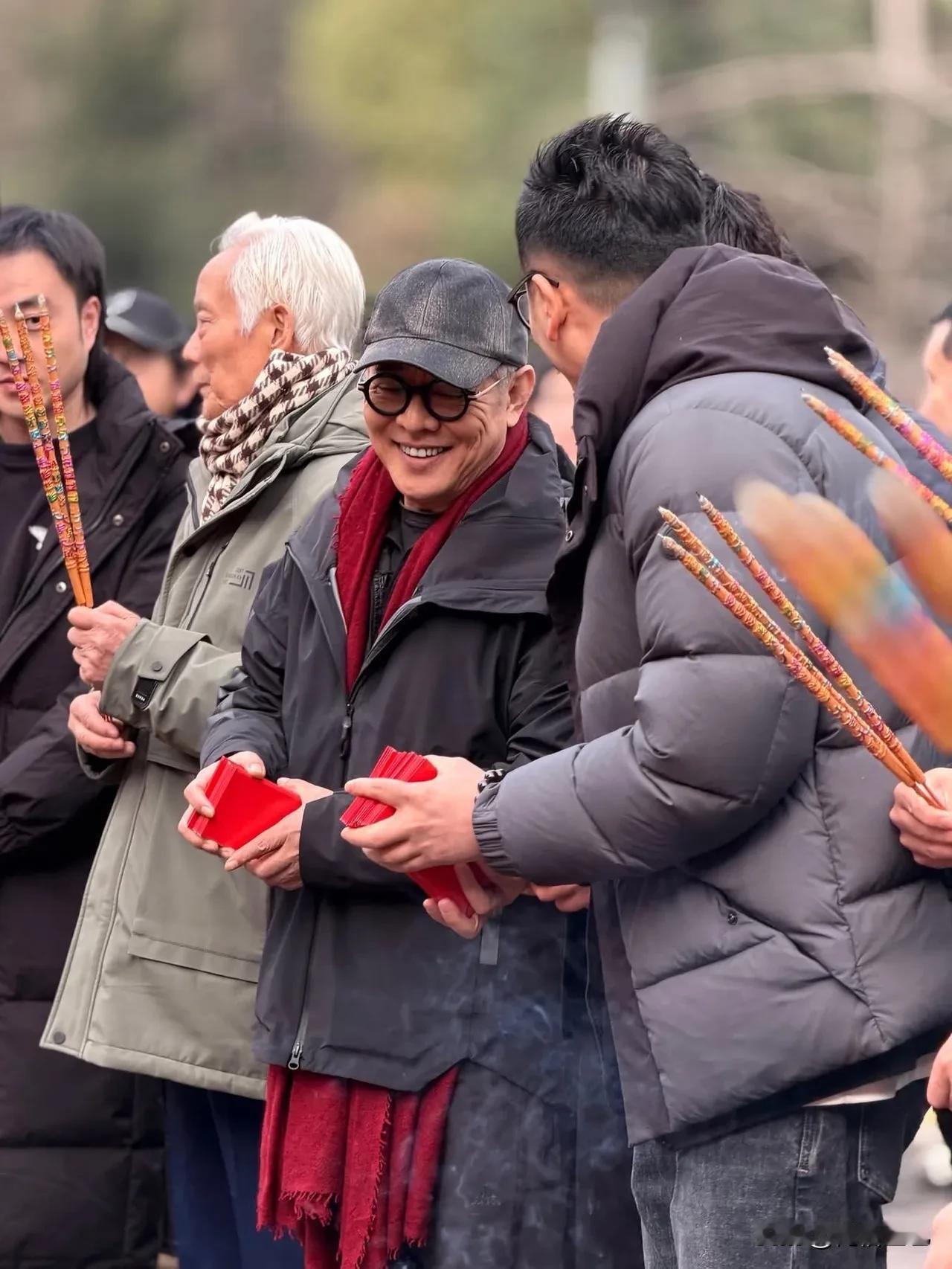 真的太意外了，万万没想到李连杰这位功夫皇帝居然也进军短剧了！他可是享誉中外的