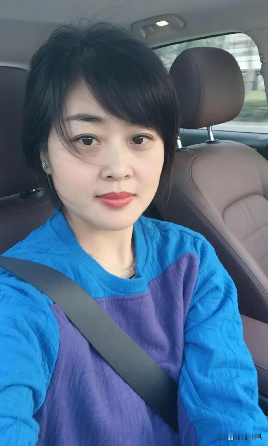 你有没有发现从逆境中突围而出的女人会愈发富有气质面相也愈发好看别问她用