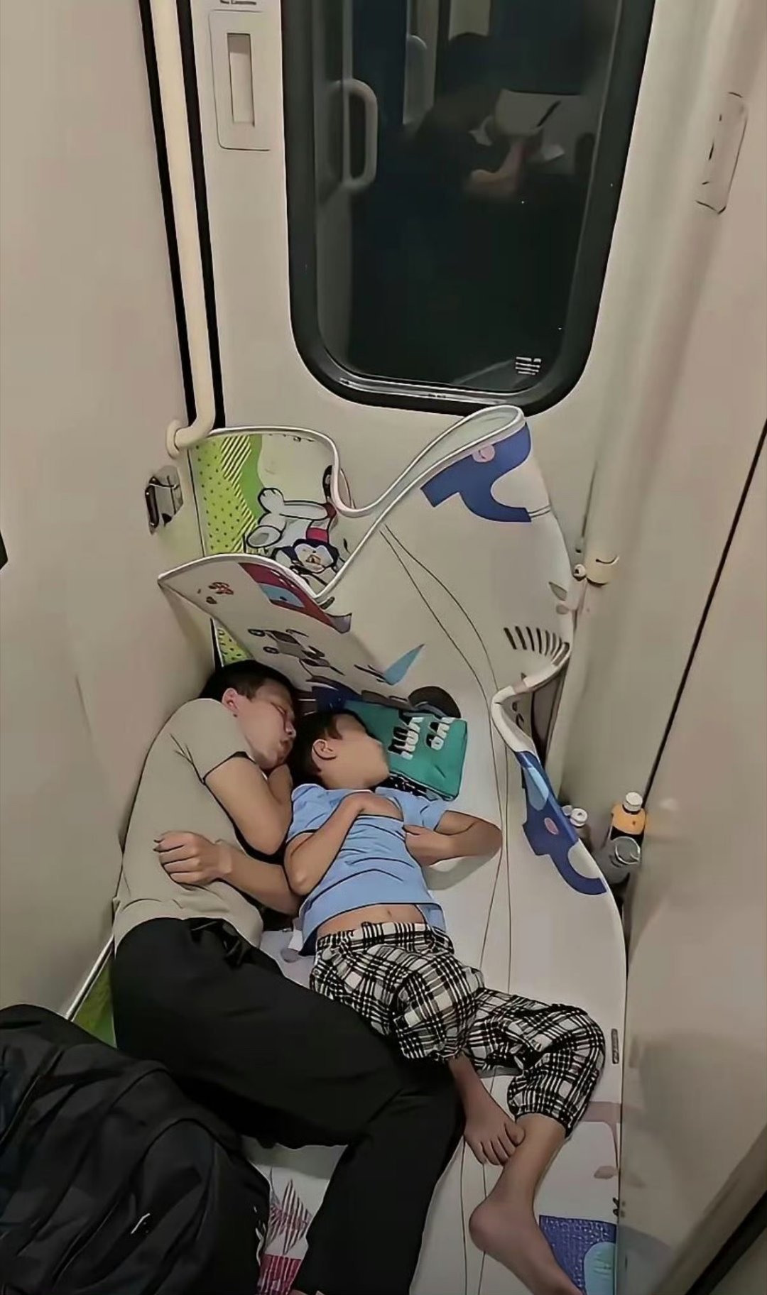 没有对比就没有伤害，男人赚钱的意义在此刻显现得淋漓尽致