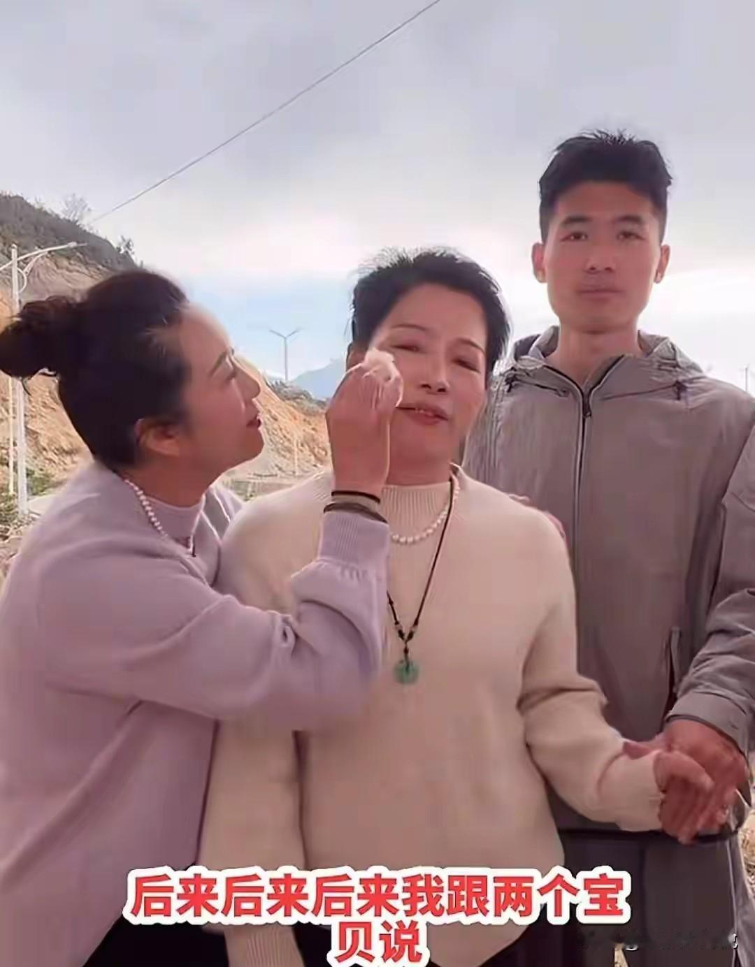 大家别被谢浩男一家人骗了，其实这次看着是海军和他的妈妈是主角，然而谢浩男和许