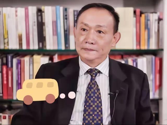 说的对，老婆孩子在国外者，应该一律退出国家机关和事业单位，国家先不清理出这些人，