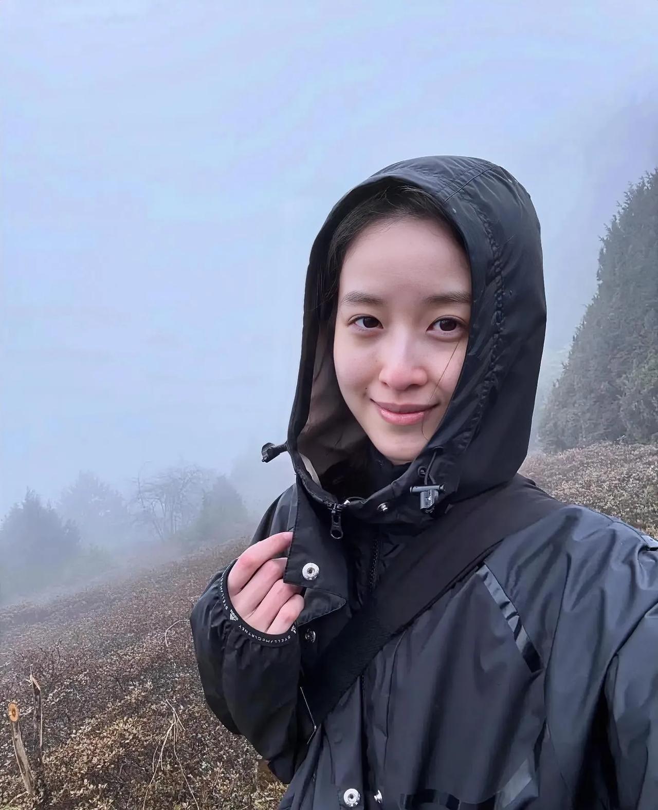 终于知道刘强东为什么喜欢章泽天了！章泽天这女人段位太高了！大学毕业，和刘强东
