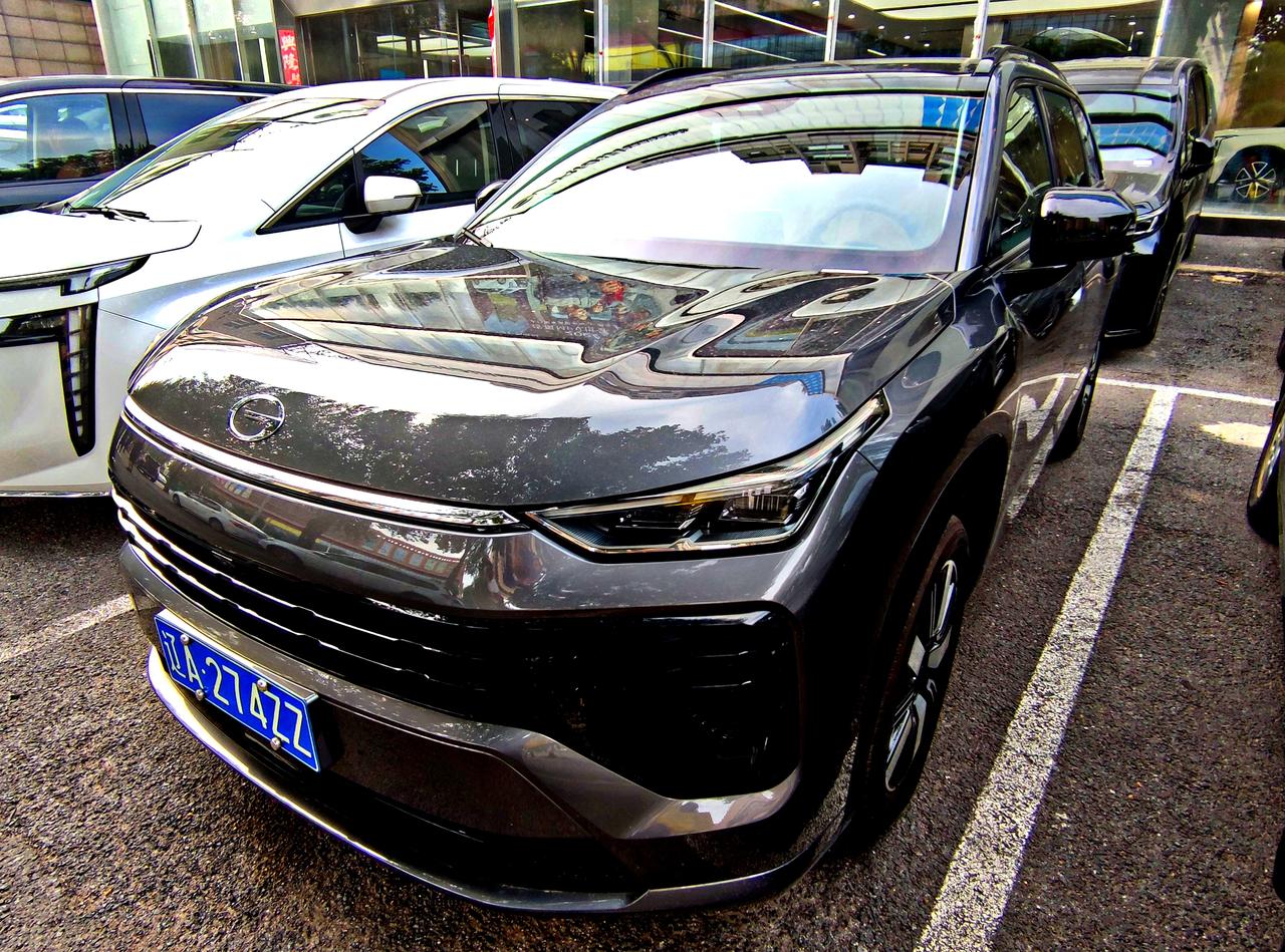 家用五座SUV《传祺GS4》第王代广汽传祺GS4，于7月24日上市，定位