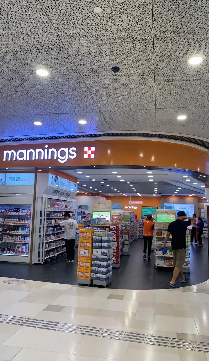 香港为什么离不开菲佣来香港生活后才发现，菲佣根本不是“保姆”那么简单，而是撑起