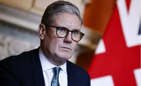 英国收买的1.9万名间谍的资料被泄露，现在英方急疯了，不是担心其国家安全，也不是