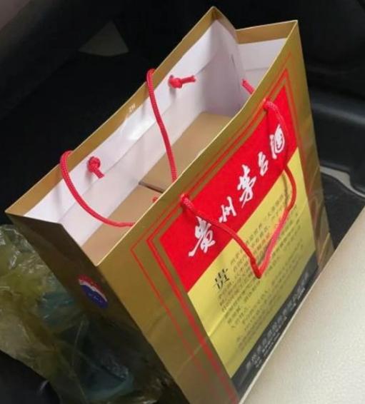 借了大舅哥14万买房，还钱时我直接纠结到失眠！四年前买房急用钱，大舅哥二话不说