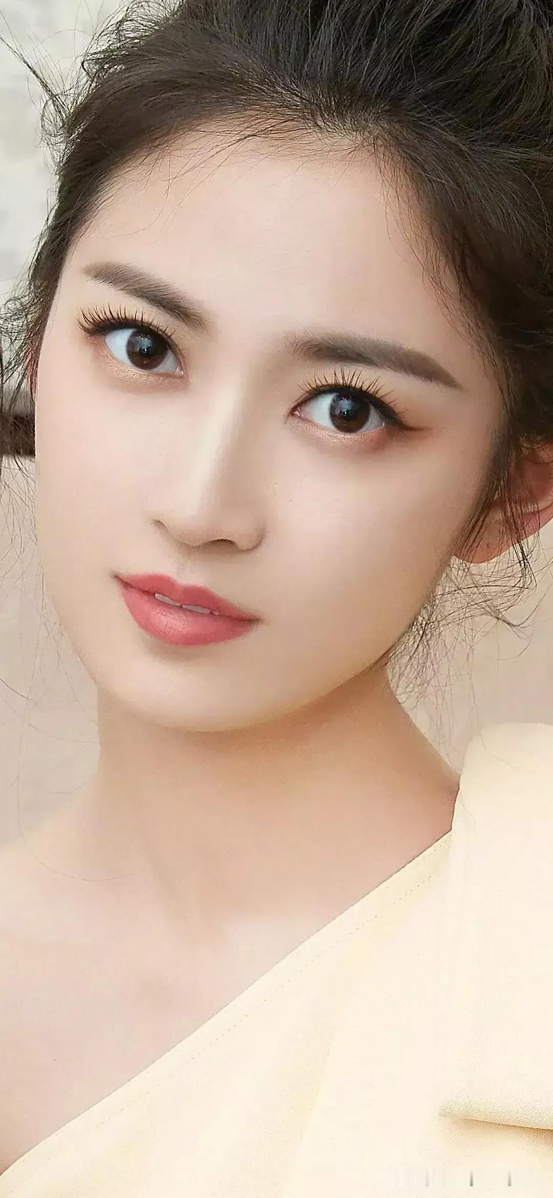 大家发现没有，现在不管是男孩，还是女孩，过了30岁还不结婚，家长也不催了，特别是