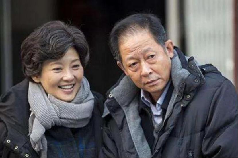 🌞1988年，21岁的徐帆疯狂倒追老师王志文，同居了3年之后，王志文发现徐