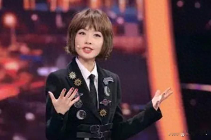 55岁鲁豫官宣新喜讯，离婚12年活成独立大女主，前夫现状令人唏嘘那天她在成都