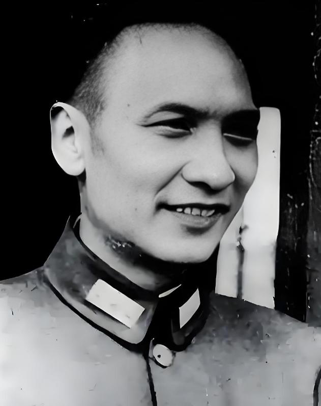 1949年冬，蒋介石密令云南省主席卢汉将93名爱国人士"就地处决"。卢汉左右为难