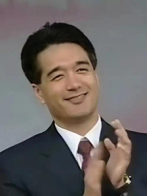 蒋孝刚这位最神秘的蒋家第三代，是蒋纬国邱爱伦唯一的儿子，现年63岁，1963年出