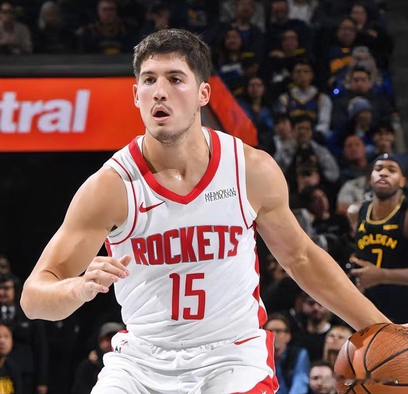 谢泼德的晴雨表其实不是三分，而是抢断！三分谢泼德属于下限很高的那种，只要