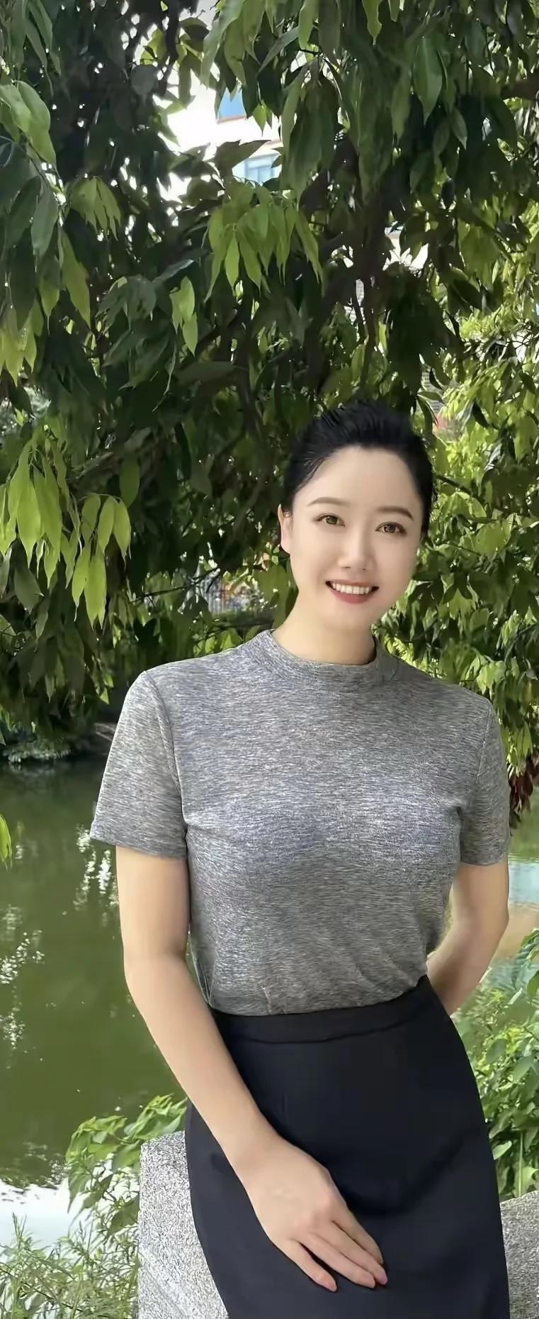 你要清楚，撼动一个人的认知，几乎等于是否定他整个人生的根基。