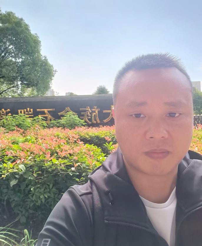 目前没有看到任何利空消息，相反国内提出的消息很明确。股市支持科技股。为什么跌，