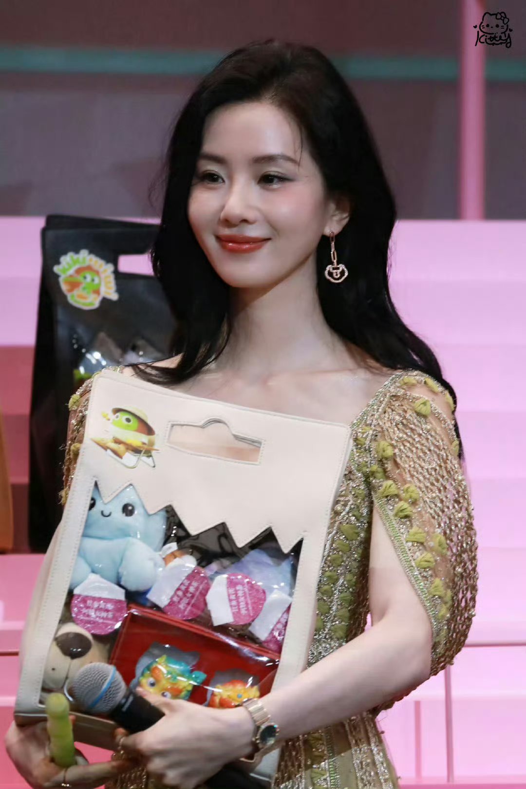 愚人节各家站姐发的刘诗诗气质女神刘诗诗​​​