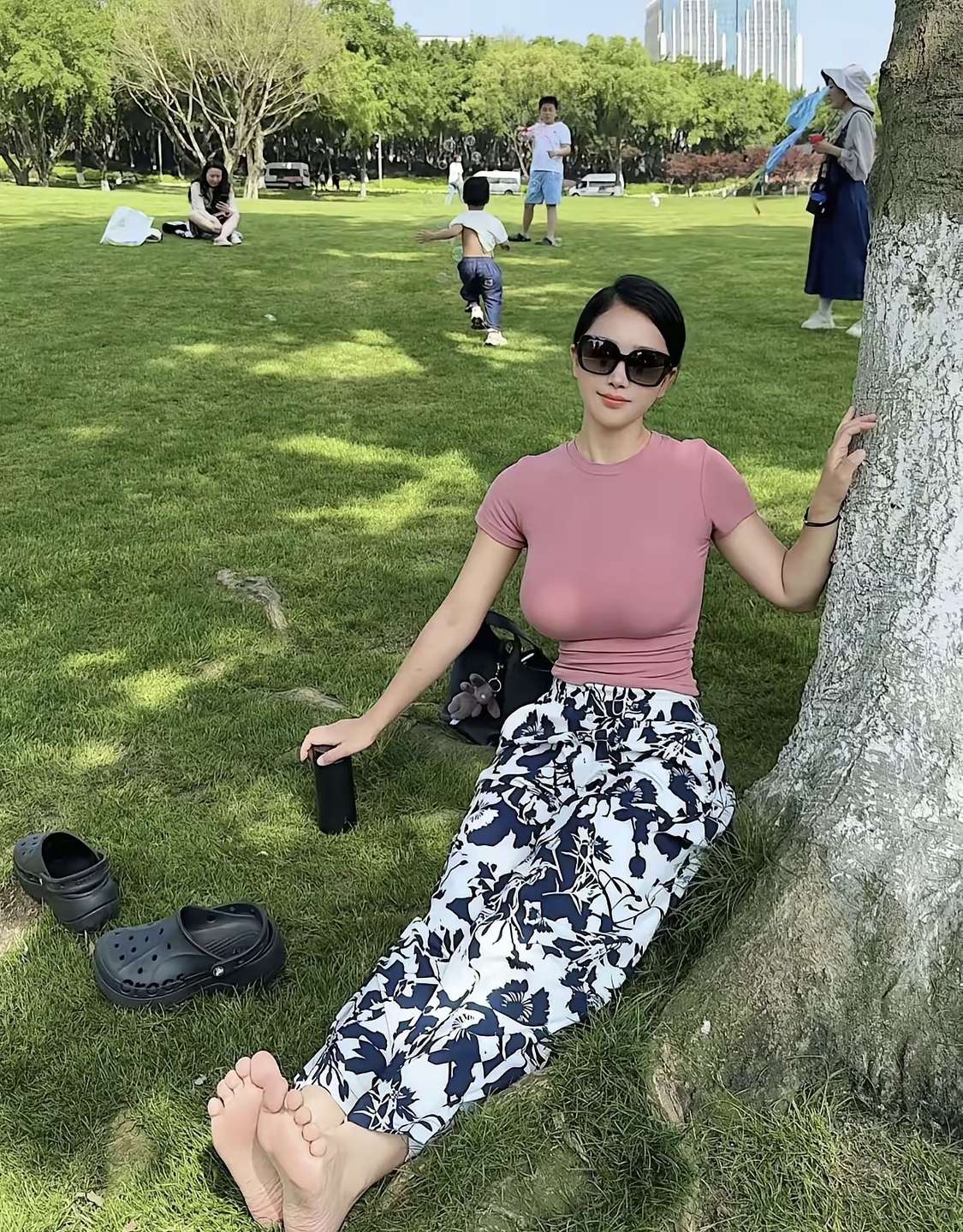 其实很怕热，但是我真的是很喜欢夏天。