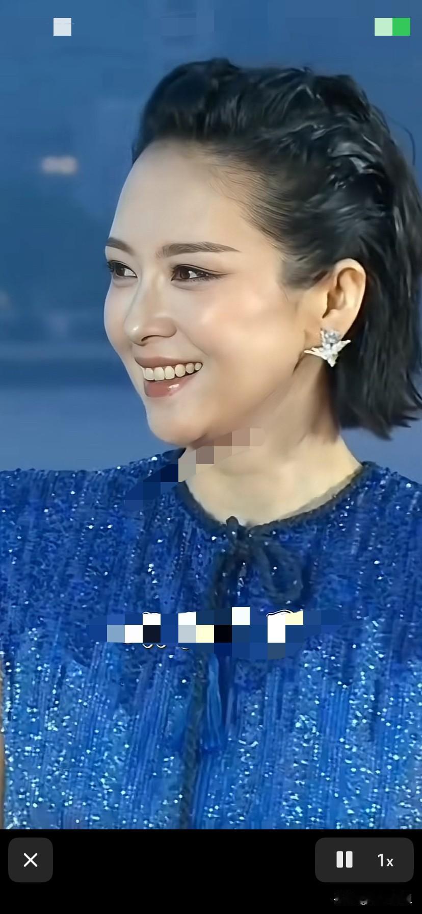 参加香港电影节的章子怡太美了！章子怡又恢复了活力，美爆了！眼睛里充满了小星星