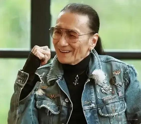 谢贤突然去世！王菲不能去吊唁！于情于理她都不适合去，去了会很尴尬的！王菲