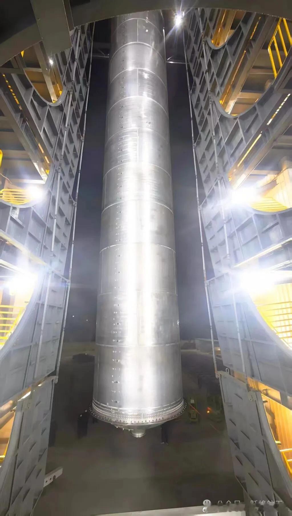 最新科技消息【我国跃峰航天首件大直径火箭贮箱整箱液压试验圆满成功】我国民营商业