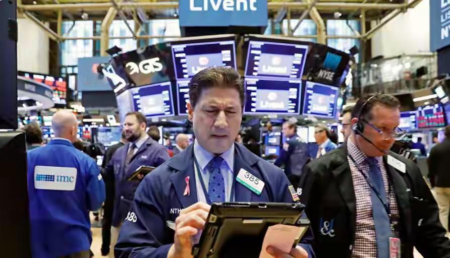 美国的OPENAI都是被美国吹出来的人工泡沫，包括英伟达的市值5万亿美元，就想当