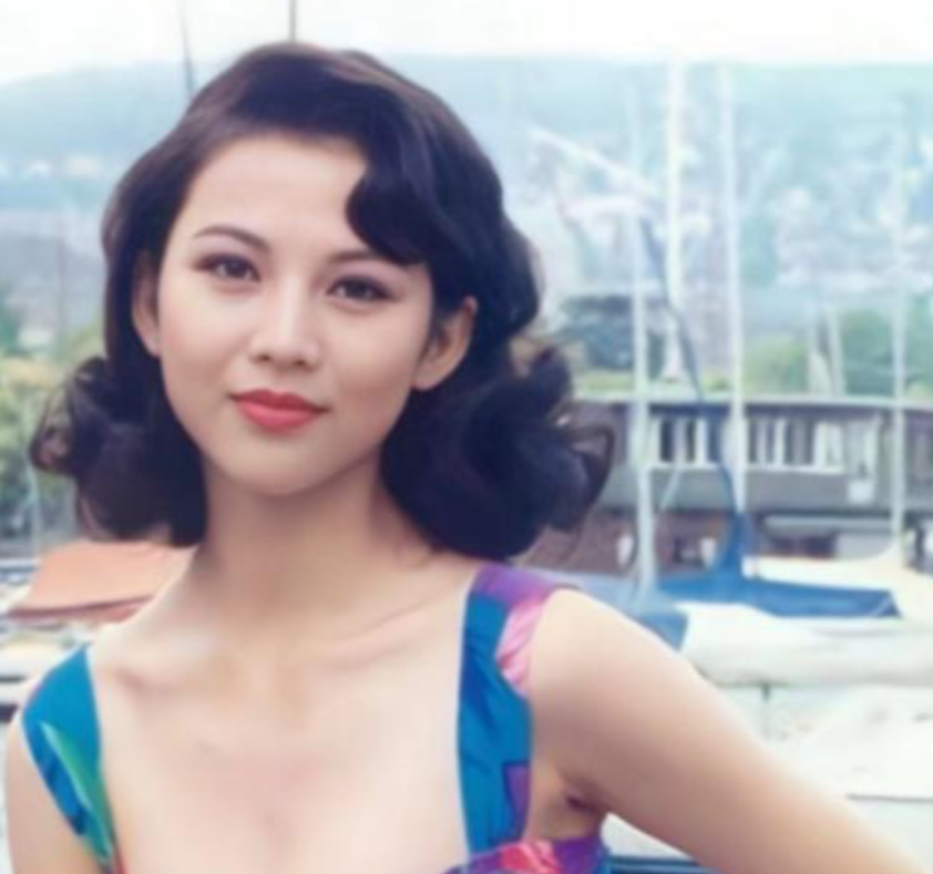 一次，主持人问张晋：“你老婆蔡少芬被刘銮雄包养过，分开还给了1.6亿分手费的事，